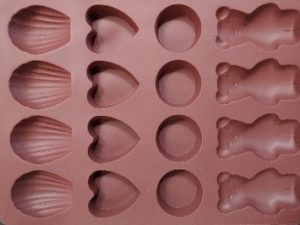 Plaque de 16 empreintes à biscuit ou chocolat en silicone